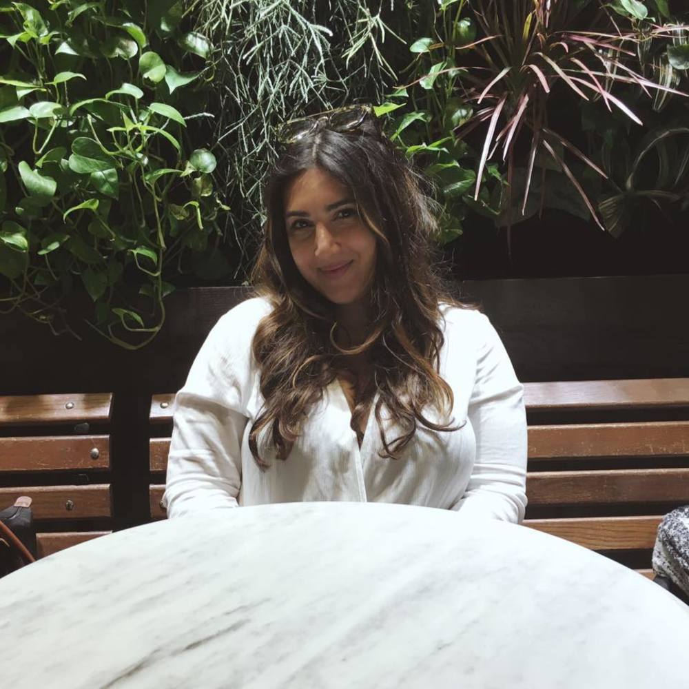 Meet your Posher, Elior